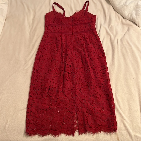 Women’s Express Lace Dress - Picture 5 of 5